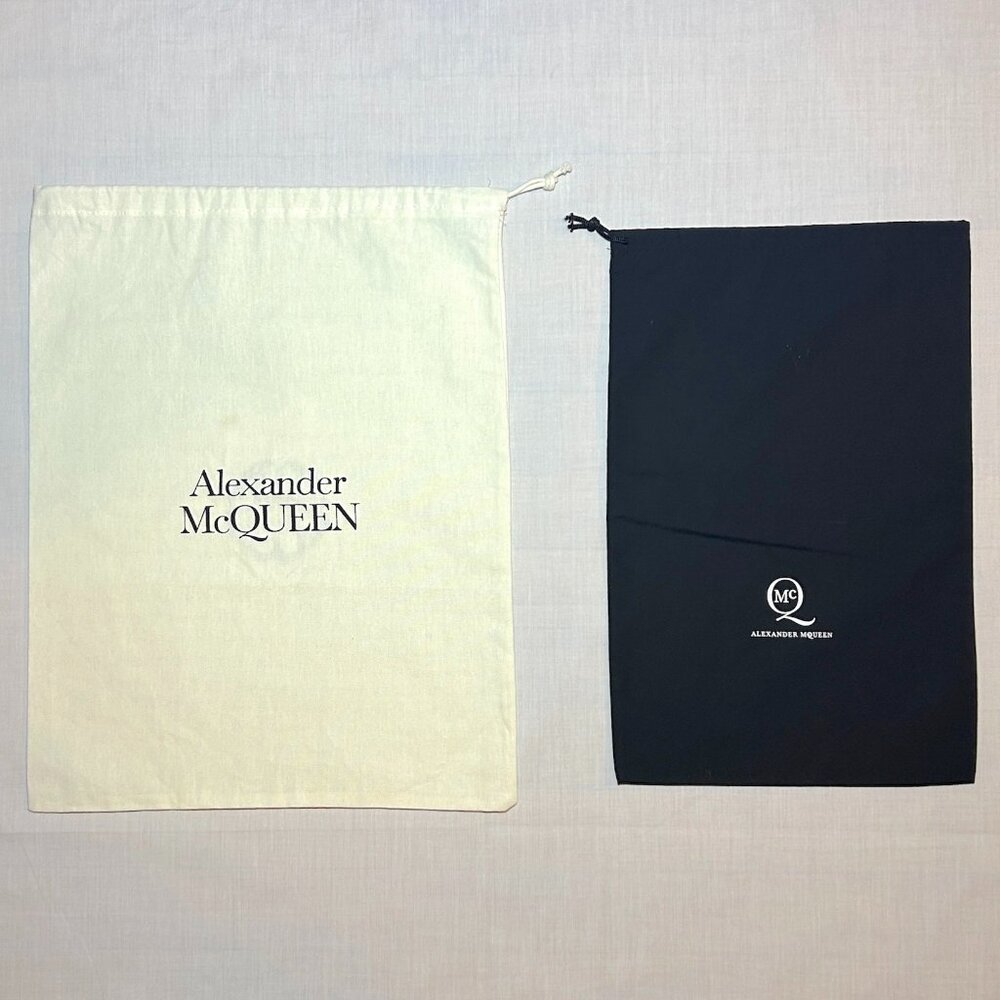 ALEXANDER McQUEEN Final Markdown! White & Black Drawstring Travel Dust Bag Set 2